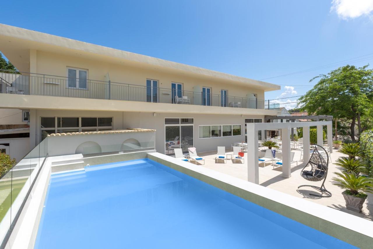 Melina Oasis Boutique Hotel Kassiopi Exterior photo